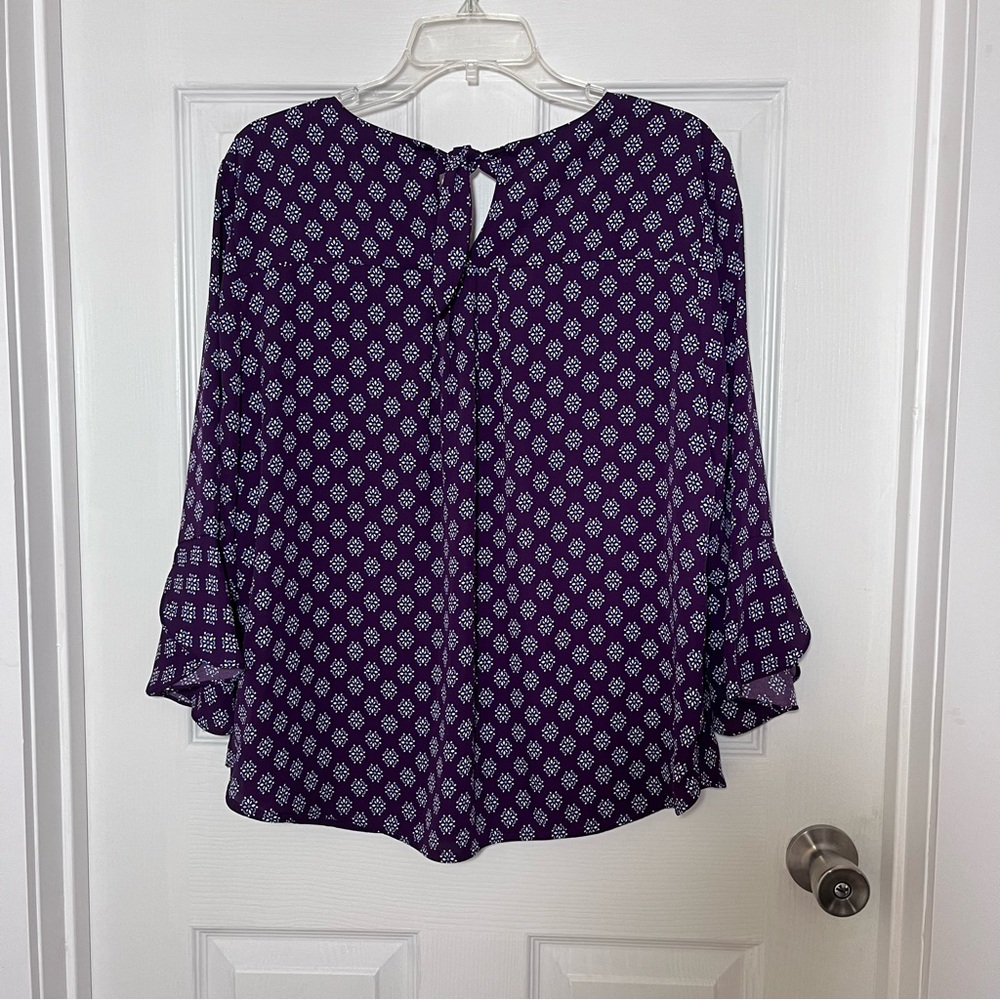 41 Hawthorn Purple Printed V-Neck Blouse - Picture 2 of 8